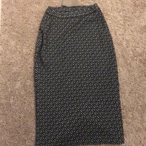 Black and grey knit pencil skirt